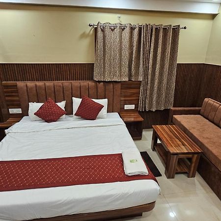 Tirupati Lodge Njp Siliguri Εξωτερικό φωτογραφία