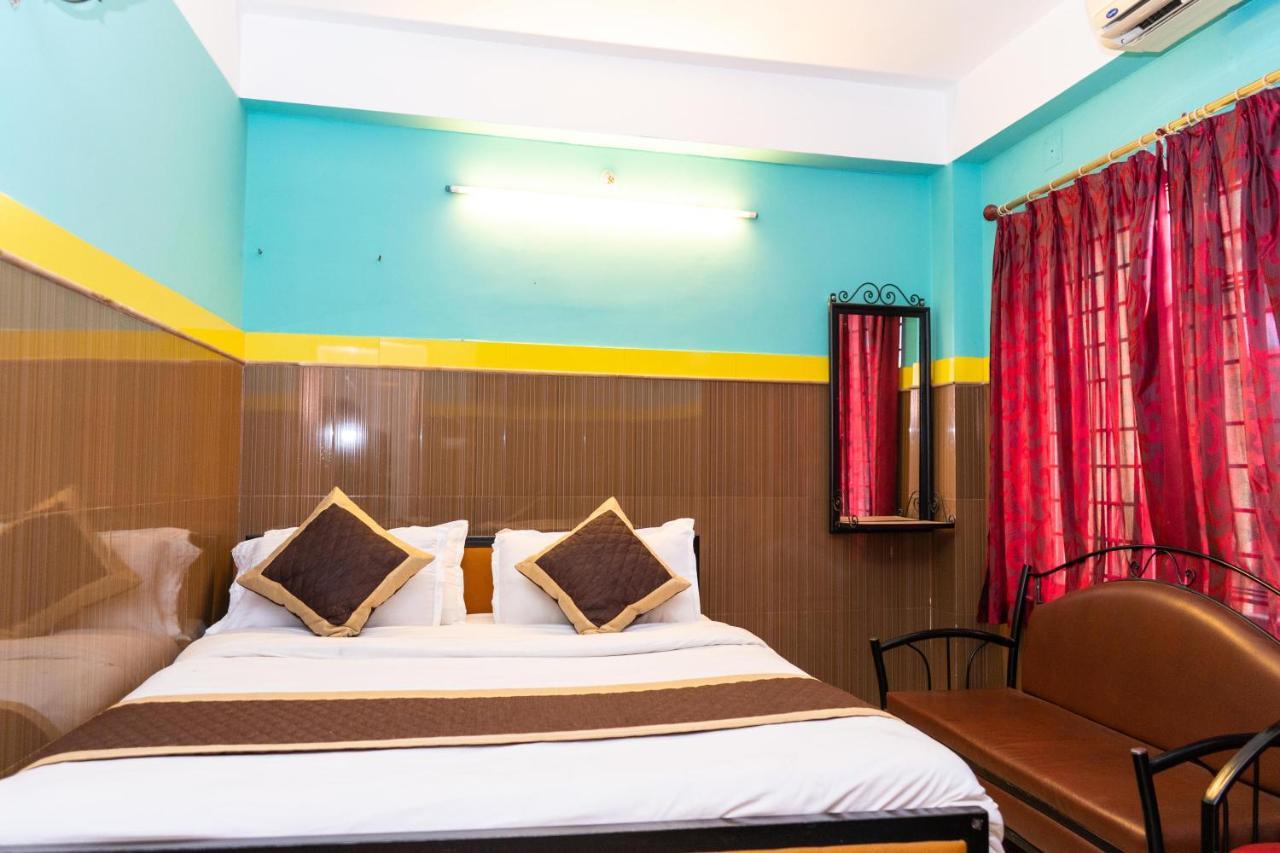 Tirupati Lodge Njp Siliguri Εξωτερικό φωτογραφία