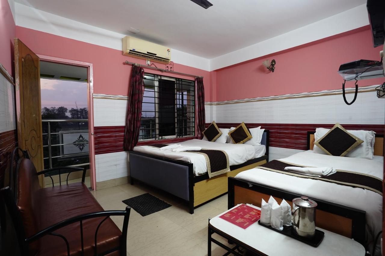Tirupati Lodge Njp Siliguri Εξωτερικό φωτογραφία