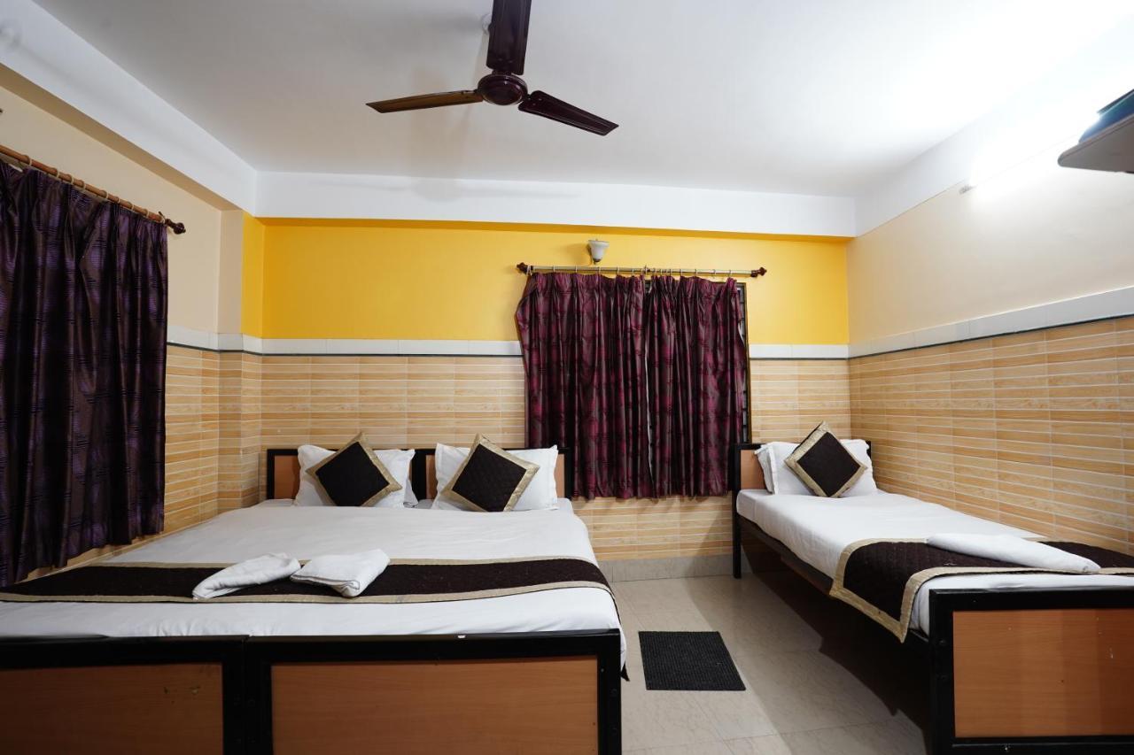 Tirupati Lodge Njp Siliguri Εξωτερικό φωτογραφία