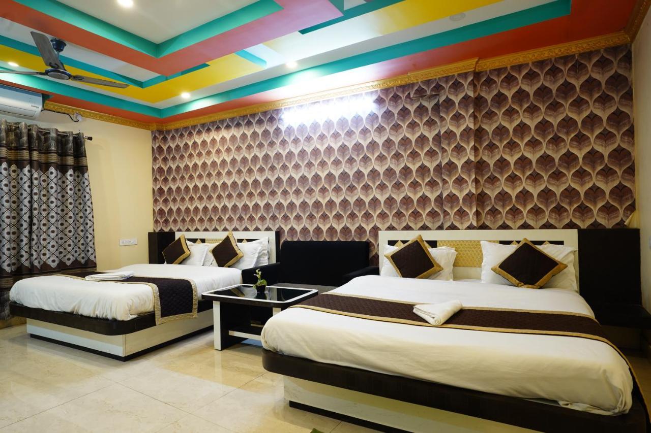 Tirupati Lodge Njp Siliguri Εξωτερικό φωτογραφία