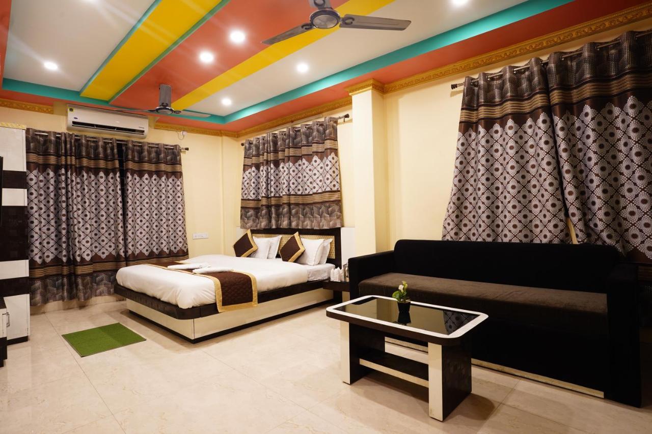 Tirupati Lodge Njp Siliguri Εξωτερικό φωτογραφία