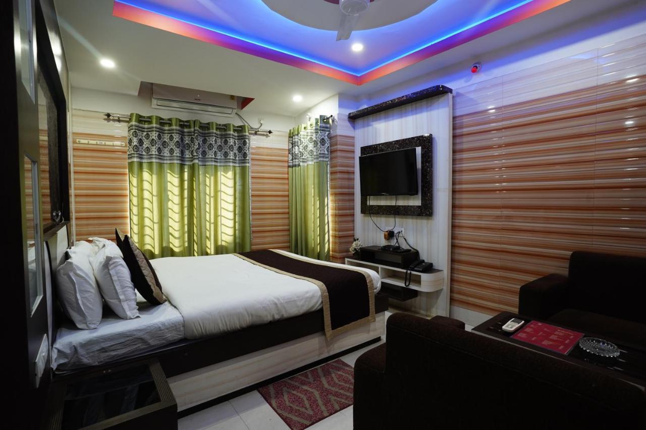 Tirupati Lodge Njp Siliguri Εξωτερικό φωτογραφία