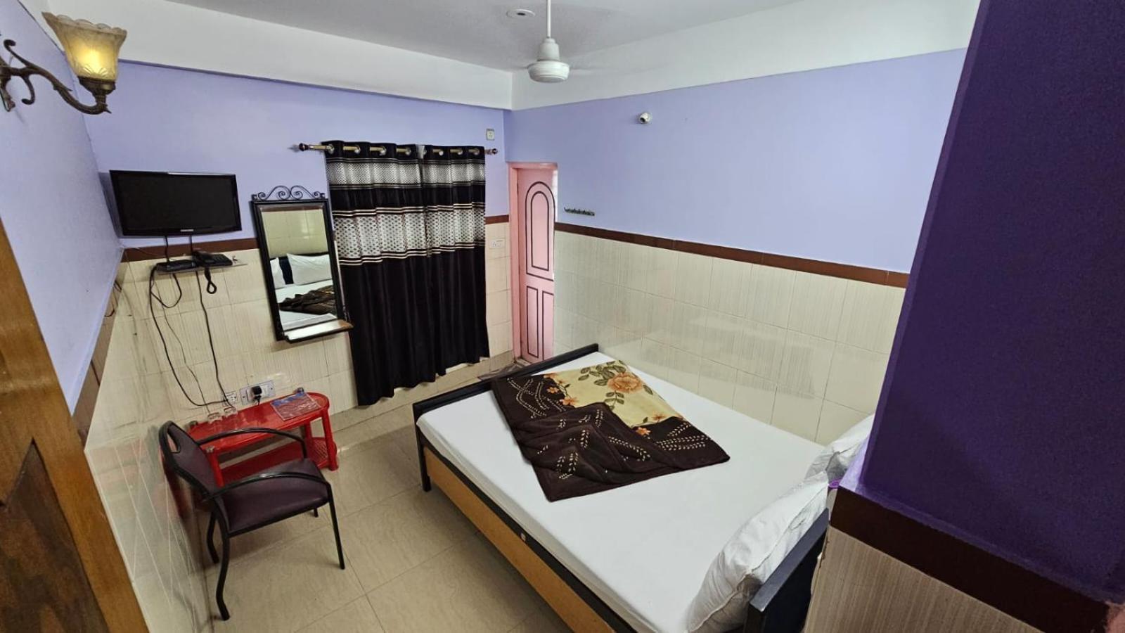 Tirupati Lodge Njp Siliguri Εξωτερικό φωτογραφία