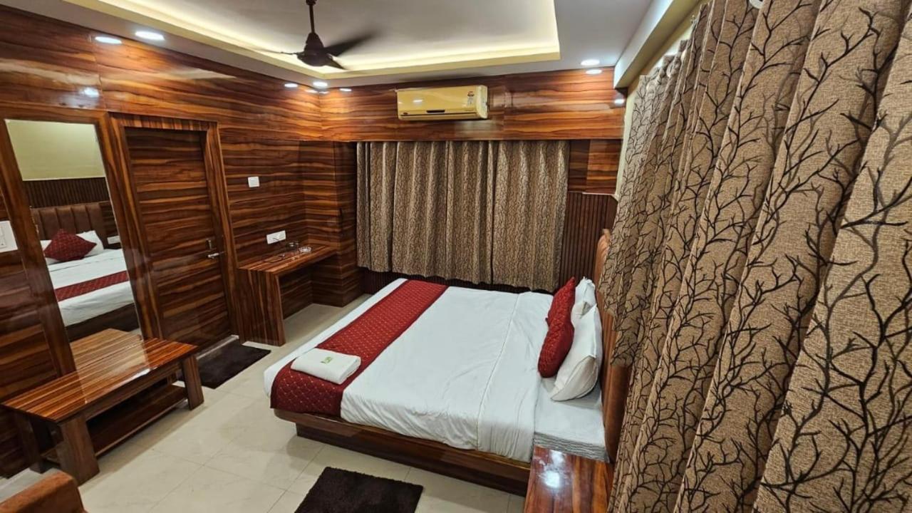Tirupati Lodge Njp Siliguri Εξωτερικό φωτογραφία