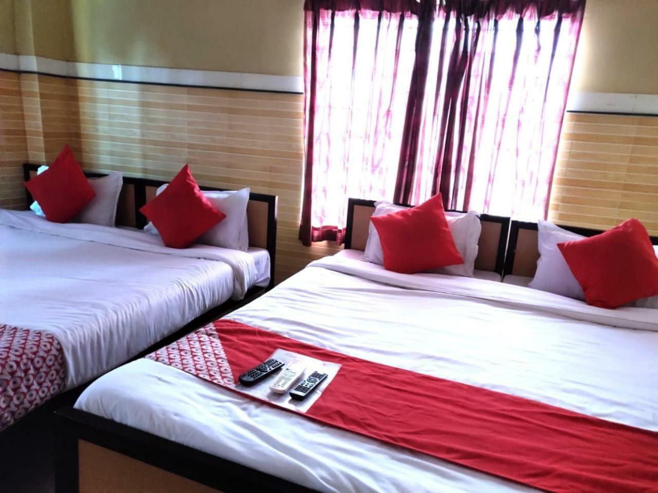 Tirupati Lodge Njp Siliguri Εξωτερικό φωτογραφία