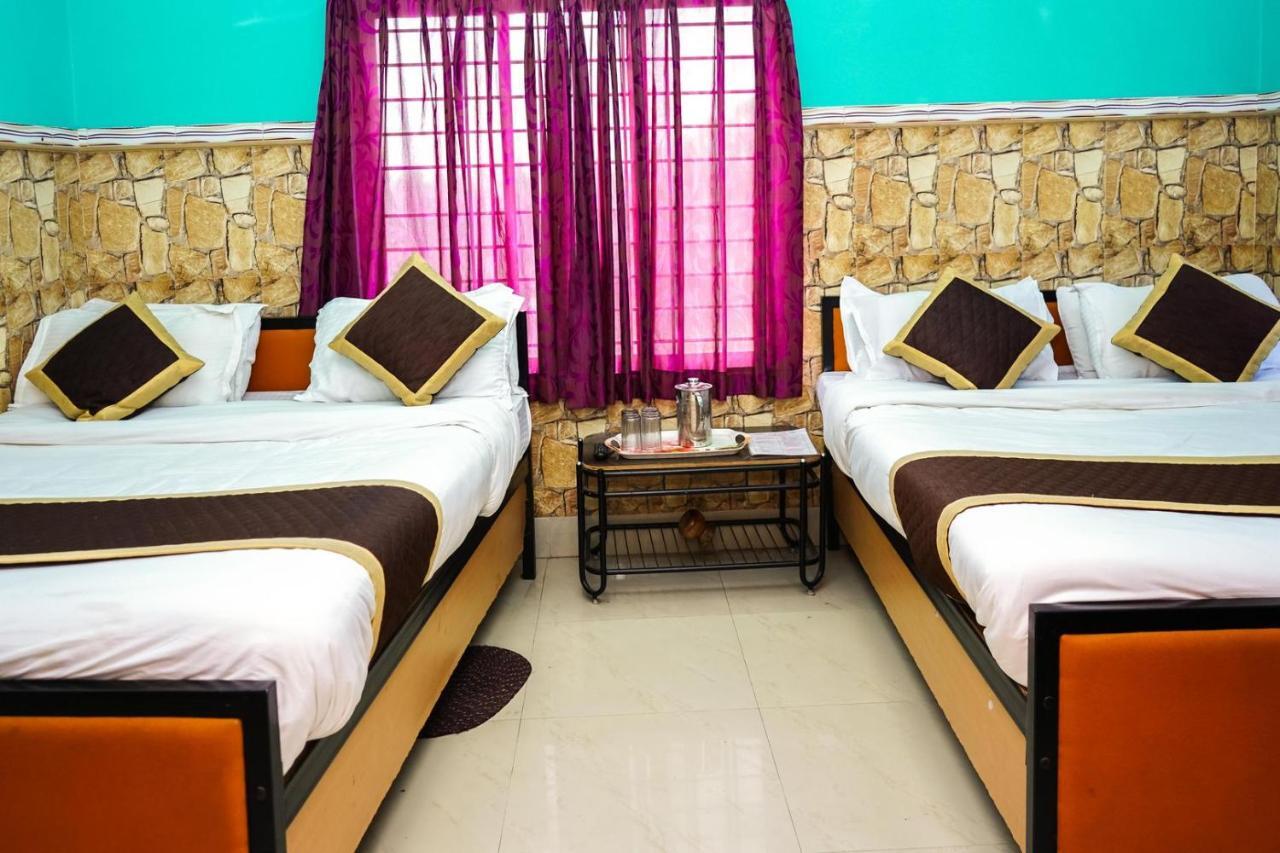 Tirupati Lodge Njp Siliguri Εξωτερικό φωτογραφία