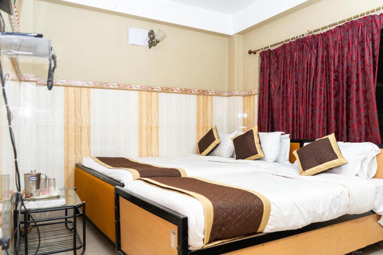 Tirupati Lodge Njp Siliguri Εξωτερικό φωτογραφία
