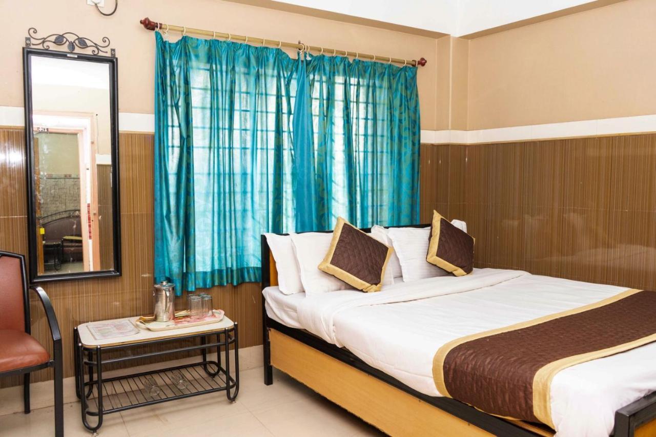 Tirupati Lodge Njp Siliguri Εξωτερικό φωτογραφία